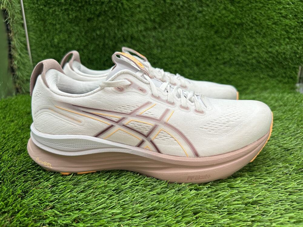Asics Gel-Kayano 32 1012B838 Athletic Sneaker Women's 9.5 White Mesh Training